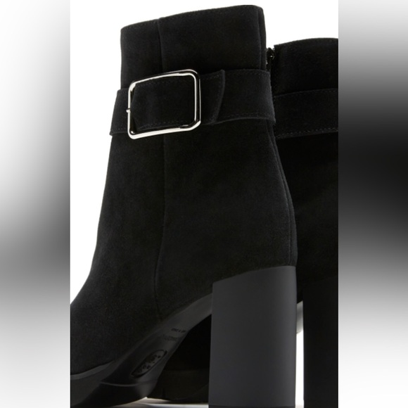 New LA CANADIENNE - MILO SUEDE BOOTIE - Picture 2 of 3
